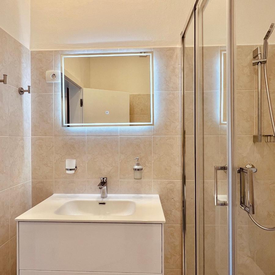 Zaro Apartments Изола Экстерьер фото